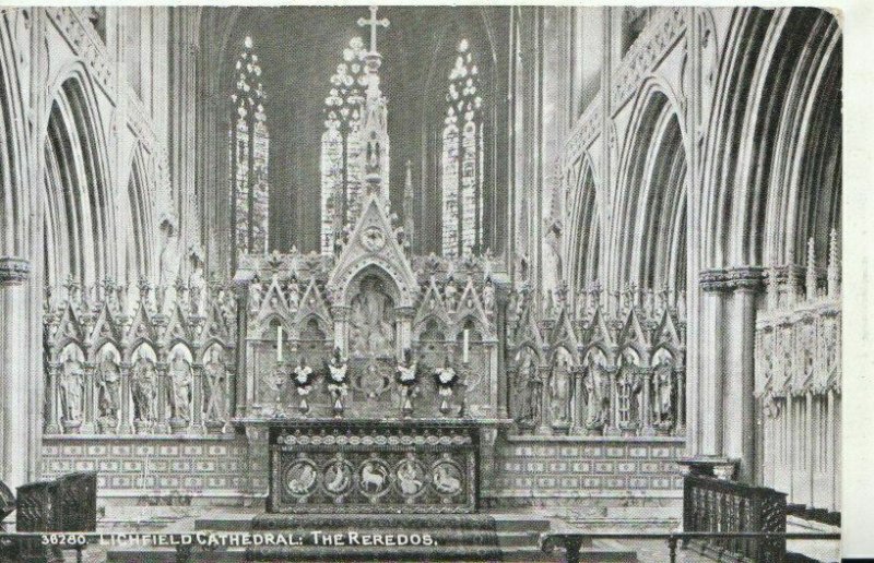 Staffordshire Postcard - Lichfield Cathedral - The Reredos - Ref TZ3189