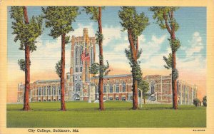 BALTIMORE, Maryland MD     CITY COLLEGE    1943 Vintage Linen Postcard