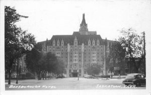 Postcard RPPC Canada Saskatoon Bessborough Hotel automobile 23-6142