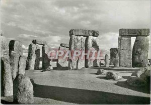 Modern Postcard Stonehenge Wiltshire Trilichons