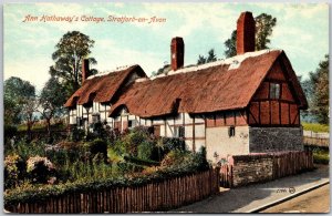 Ann Hathaways Cottage Stratford-On-Avon England Landscape Garden Postcard