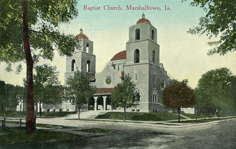 Postcard Early View of Baptist Church in Marshalltown, IA.          N2