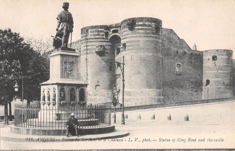 BR72571 angers statue du roi rene et le chateau  france
