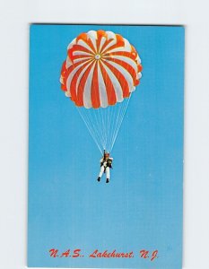 Postcard Parachute jumper N.A.S. Lakehurst New Jersey USA