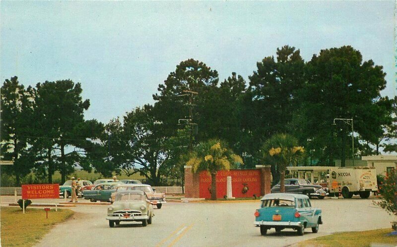 South Carolina Perris Main Gate Military Dexter automobiles Postcard 22-4159 