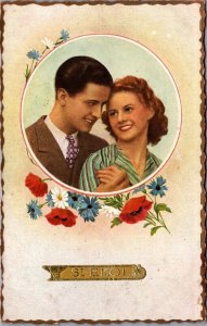 Romantic Couple In Love Vintage Postcard C049