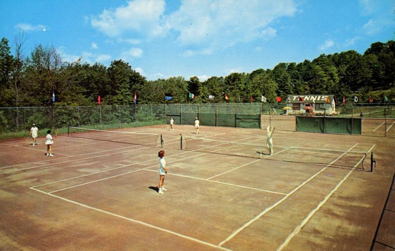 NY - Kiamesha Lake. The Concord Hotel. Tennis