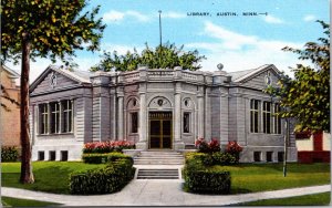 Linen Postcard Library in Austin, Minnesota