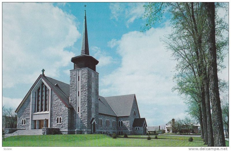 L'Eglise St-Pierre,  Joliette,  Quebec,  Canada,  40-60s