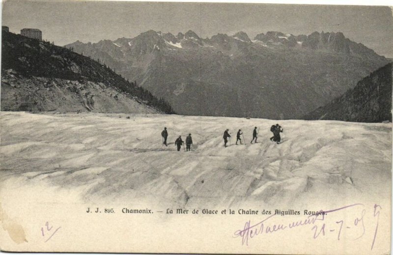 CPA CHAMONIX - La Mer de Glace et la Chaine des AIGUILLEs Rouges (173300)