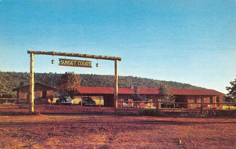 Flagstaff Arizona Sunset Court Street View Vintage Postcard K52419