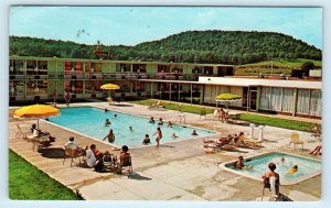 CAVE CITY, KY Kentucky HOLIDAY INN & POOL c1970s Roadside Barren County Postcard