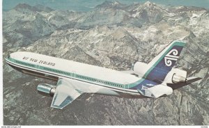 Air New Zealand DC-10 Jet Airplane