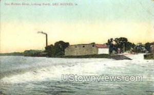 Des Moines River looking North - Iowa IA