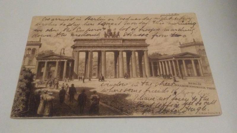 POSTCARD,GERMANY,BERLIN,BRANDENBURGER DOOR $18 OR BEST OFFER