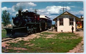 POINTE du BOIS, Manitoba Canada ~ RAILROAD LOCOMOTIVE -DEPOT c1960s Postcard