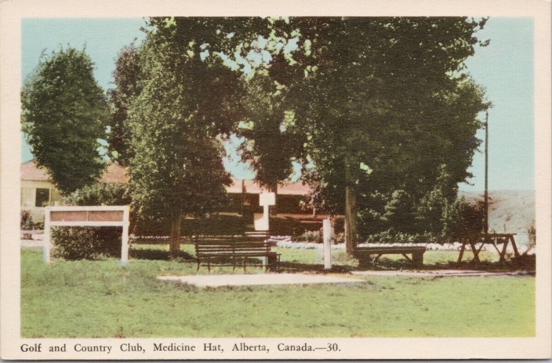 Medicine Hat Alberta Golf and Country Club Golf Course Unused PECO Postcard G91