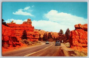 Postcard Red Canyon Utah w 1950s Cars - Bryce Canyon National Park