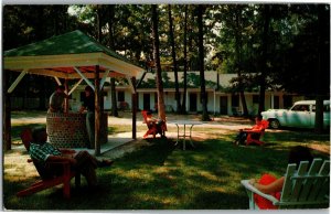 Carolynn Court Motel Williamsburg VA Vintage Postcard D04
