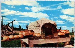 VINTAGE POSTCARD THE OLD BREAD OVEN ALONG THE ROAD AT GASPE NORD QUEBEC CANADA