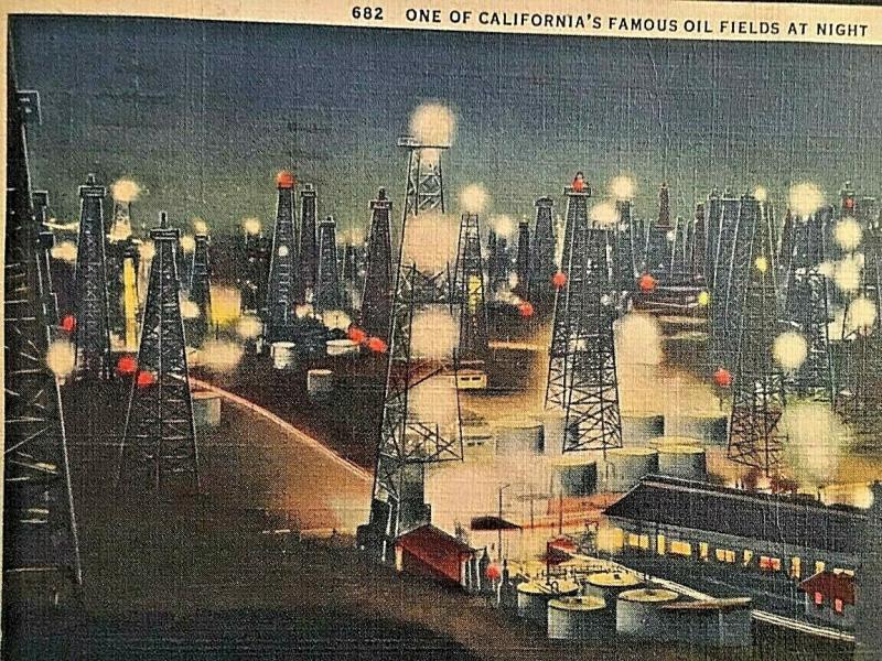 Postcard  1938 View of a California Oil Field at Night.        U2