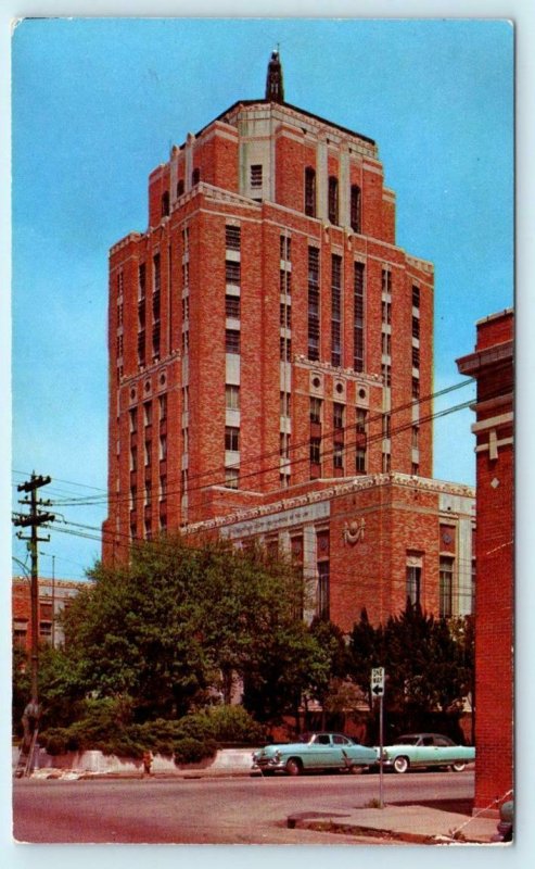 BEAUMONT Texas TX JEFFERSON COUNTY COURT HOUSE 1950s Cars