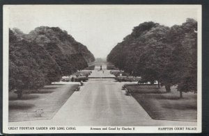 Middlesex Postcard - Hampton Court Palace, Great Fountain Garden T3937