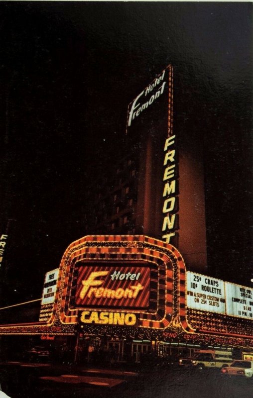 Fremont Hotel, Downtown Las Vegas, Nevada Vintage Postcard P58 