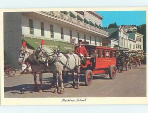Unused Pre-1980 SHOPS ALONG STREET Mackinac Island Michigan MI hn1527