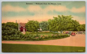Des Moines Iowa~Street Entrance View To Wakonda Club~Vintage Linen Postcard