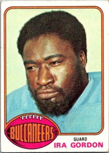 1976 Topps Football Card Ira Gordon Tampa Bay Buccaneers sk4246