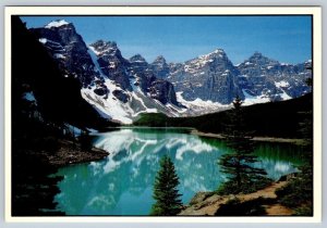 Moraine Lake, Banff National Park Alberta Canada, Chrome Postcard, NOS