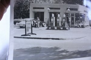 Ca. 1940's Black & White Original Photo Shell Gas Station Davis Service