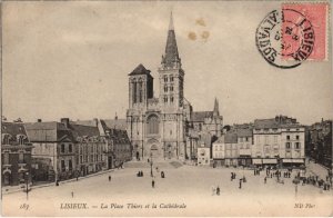 CPA LISIEUX La Place Thiers et la Cathedrale (1227580)