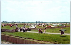 Postcard - Experimental Aircraft Association, Flight Line, Wittman Field - WI