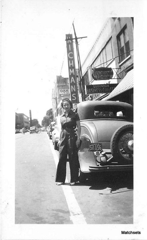 1939 ILLINOIS Automobiles Street View Richmans Stylish Woman snapshot 9743
