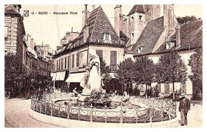 Dijon , Momument Piron
