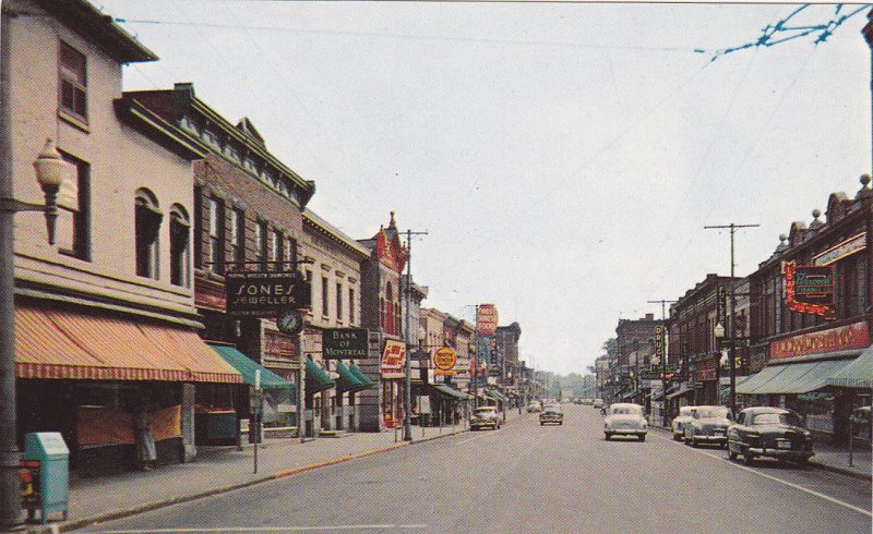 CORNWALL , Ontario , Canada , 40-50s ; Pitt Street , South