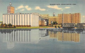 CEDAR RAPIDS, Iowa IA    QUAKER OATS FACTORY~PLANT   ca1940's Linen Postcard