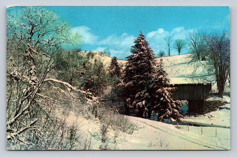 Winter View Of JEFFERSONVILLE Vermont Covered Bridge Vintage Postcard A136