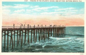 Vintage Postcard Fishing In The Atlantic Ocean End Of Pier Daytona Beach Florida