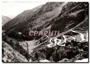 Modern Postcard Les Pyrenees Vallee Aure The road Oredon the laces of Edelweiss