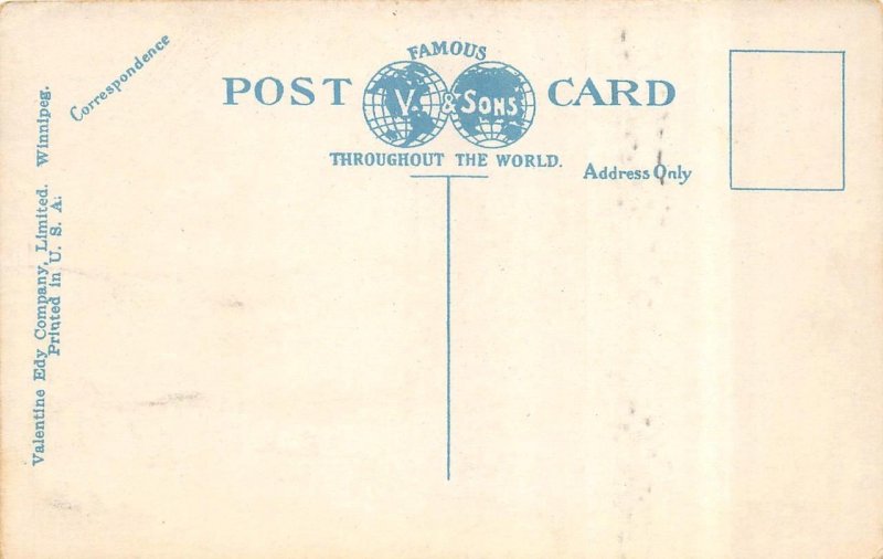 Winnipeg, Manitoba Canada  T. EATON COMPANY DEPARTMENT STORE  ca1920's Postcard