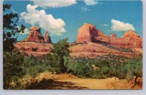 Red Rocks In Oak Creek Canyon, Arizona, Vintage Chrome Postcard