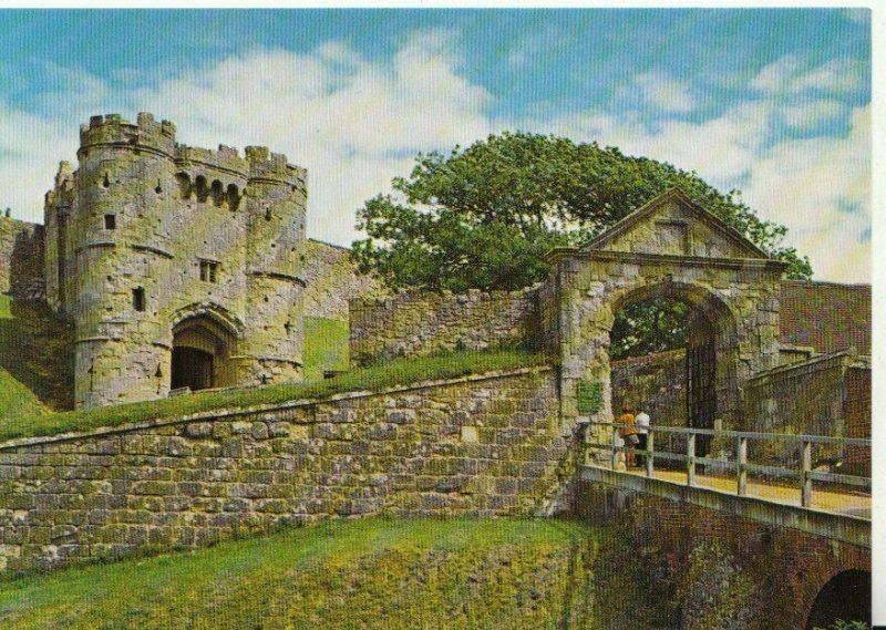Isle of Wight Postcard - Carisbrooke Castle - The Gatehouse from The NW - TZ2332