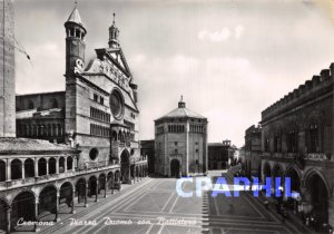 Postcard Modern Cremona Battistero Piazza Duomo con