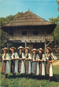 Romania folk types costumes parade Marzari high quality publishing postcards