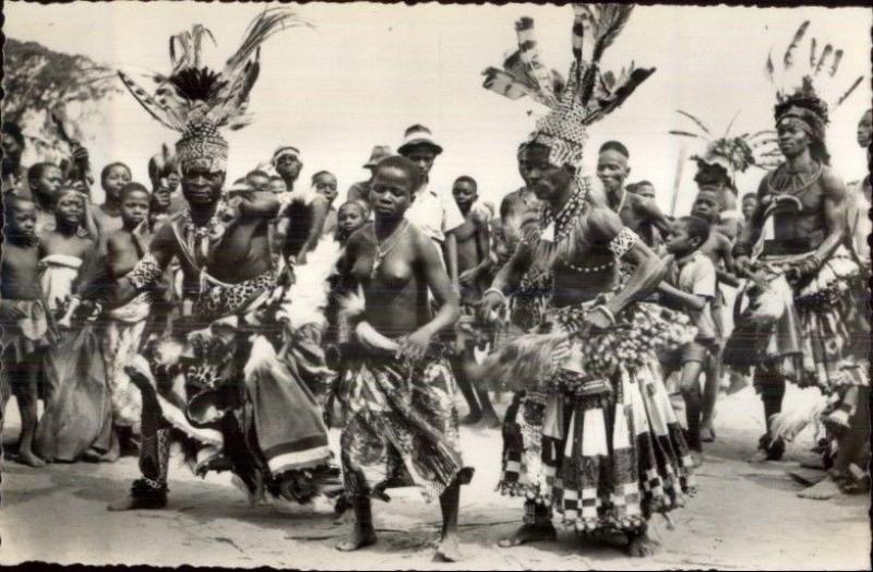 belgian congo, Group of Topless Native Mandibu Women (1920s) Postcard