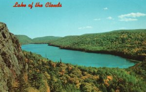 Michigan, Lake of the Clouds Inland Water in Northern Peninsula Vintage Postcard