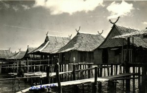 PC CPA PHILIPPINES ZABOANGA HUTS ON WATER Vintage REAL PHOTO Postcard (b24654)